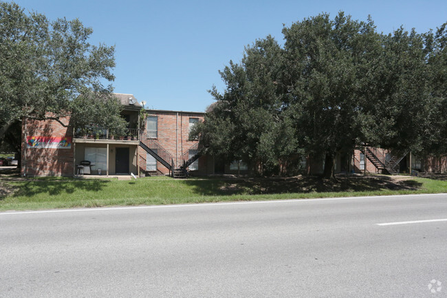 No - Lamar Park Apartments