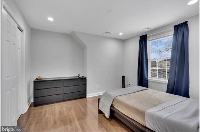 Building Photo - Bellmaw/Palmyra - 5 Bed 2 Bath Single