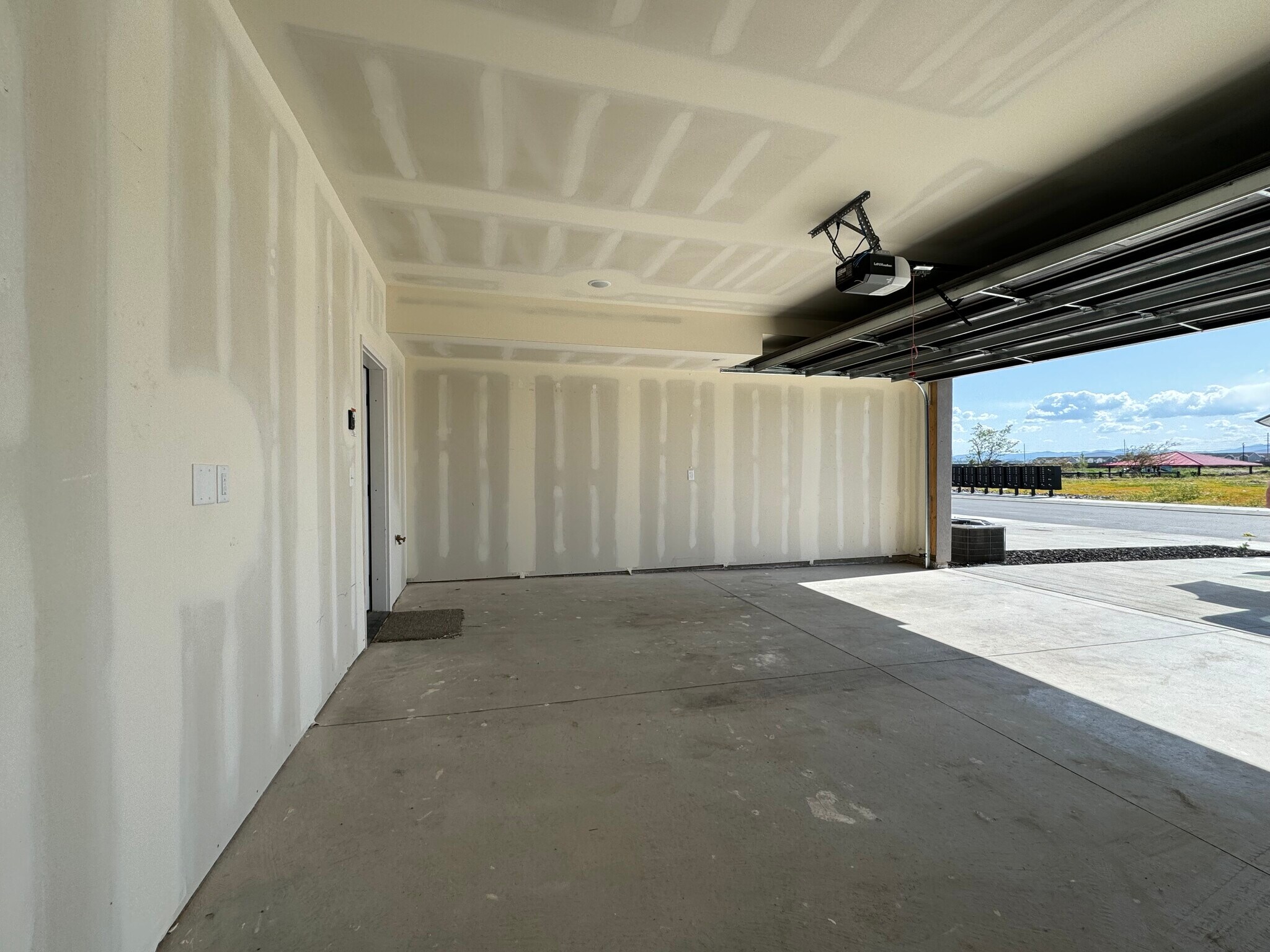 Building Photo - 1866 N 460 W