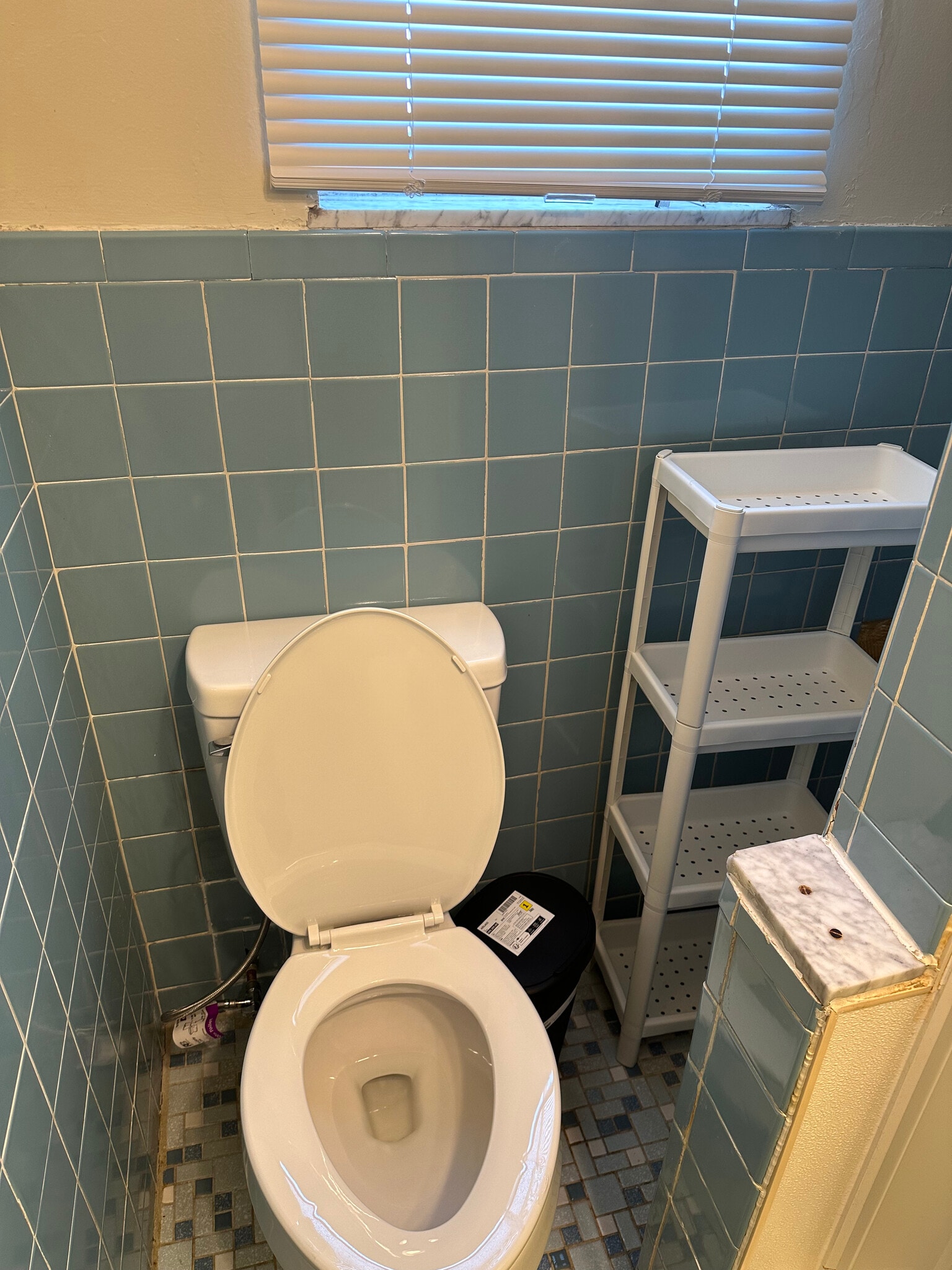 Building Photo - 10 Oakland Sq