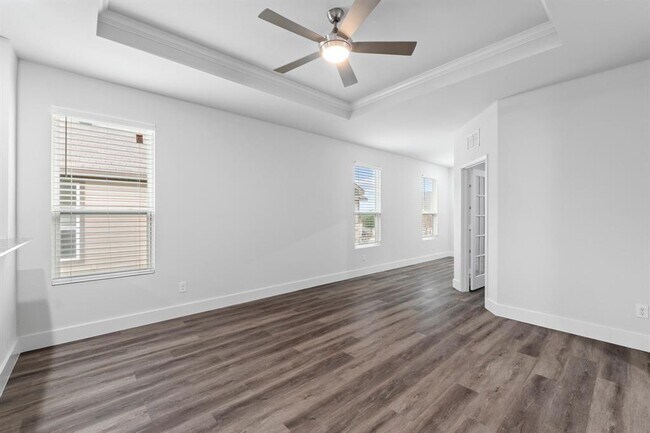 Building Photo - 175 Eves Necklace Dr.