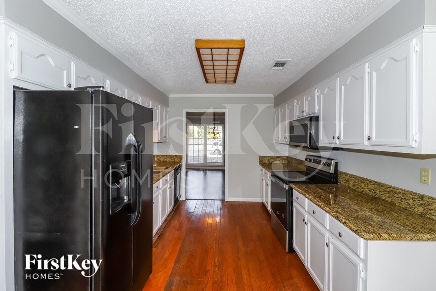 Building Photo - 2175 Carrollwood Ln