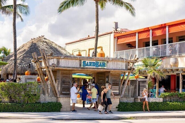 Building Photo - 110 SE 2nd St