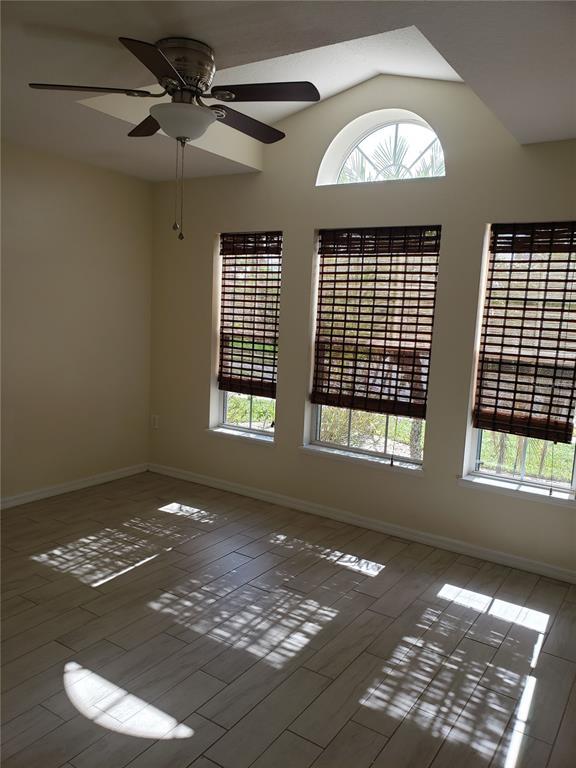 Building Photo - 2735 Suncoast Lakes Blvd