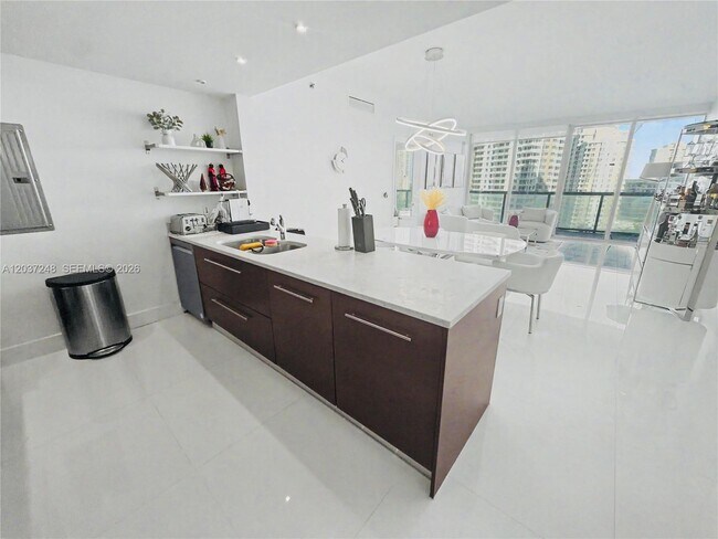 Building Photo - 465 Brickell Ave
