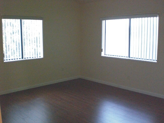 Building Photo - 6407 Gentry Ave