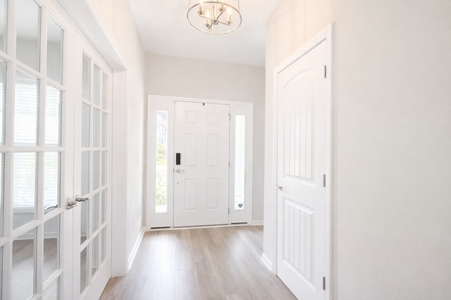 Building Photo - Open concept plan in Savannah Southside - Close to I95