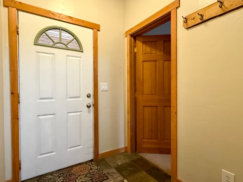 Building Photo - 1611 N Fork Rd