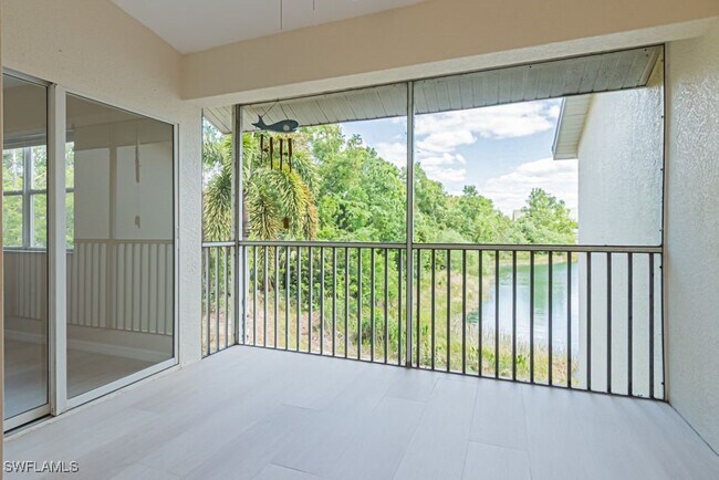 Building Photo - 4985 Sandra Bay Dr