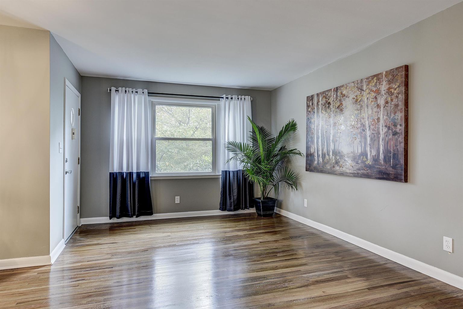 Building Photo - 2322 Cabin Hill Rd