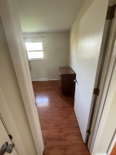 Building Photo - 801 W Northmoor Rd