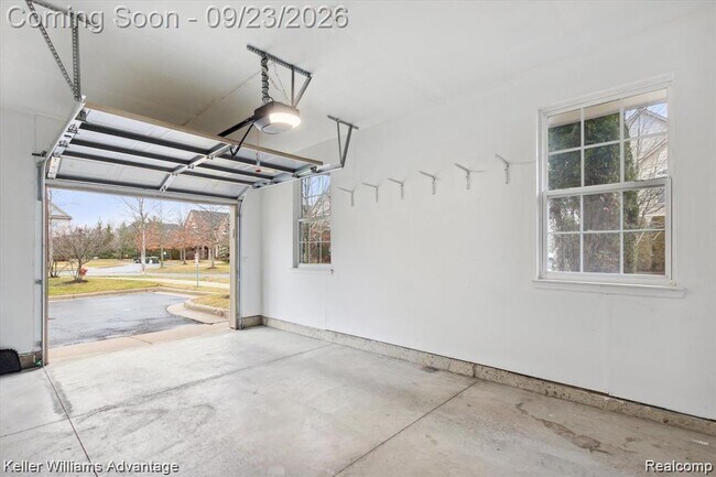 Building Photo - 47655 Pembroke Dr