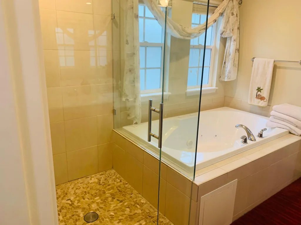 Building Photo - 22531 NE Cascara Cir