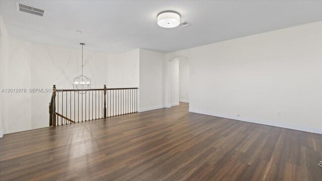 Building Photo - 8610 Lakeside Bnd