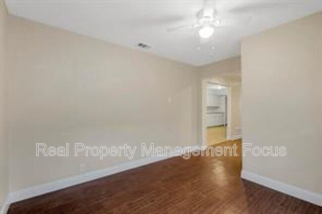 Building Photo - 14722 Overview Dr