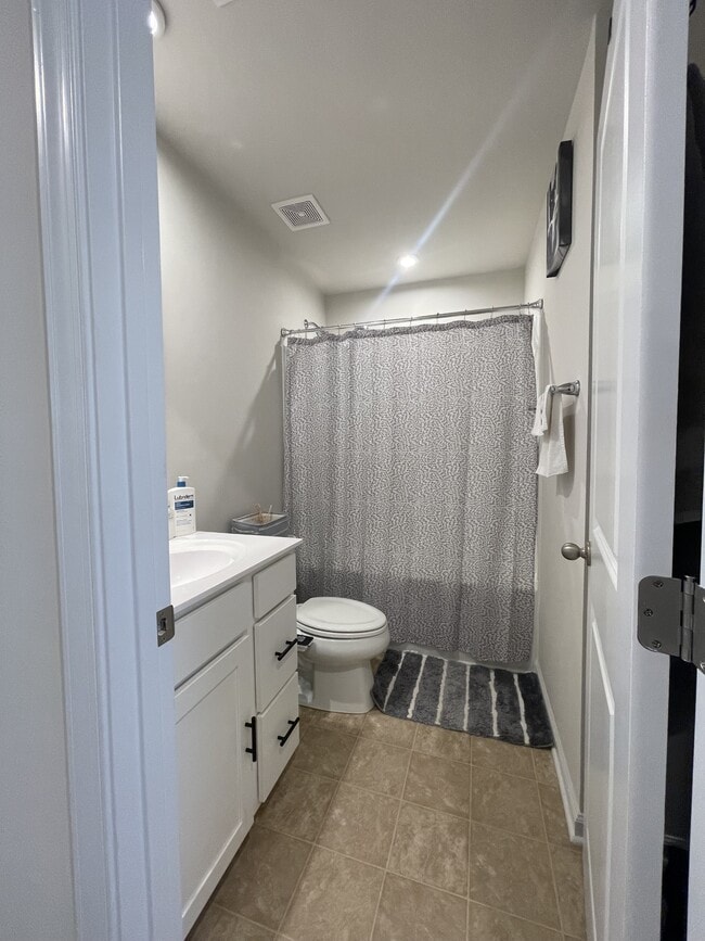 Building Photo - 29 Verdant Leaf Wy