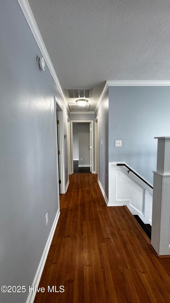 Building Photo - 232 Newport Drive