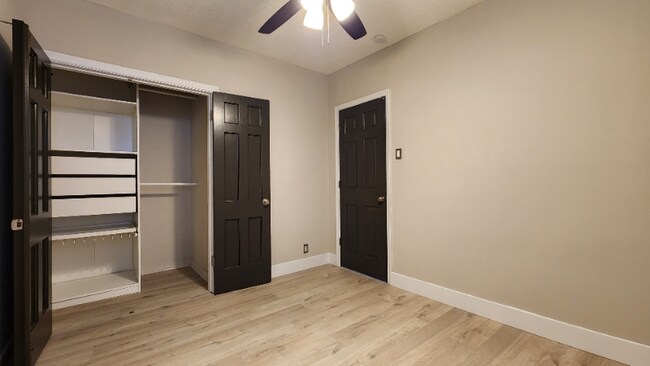 Building Photo - 7512 Cromwell Dr