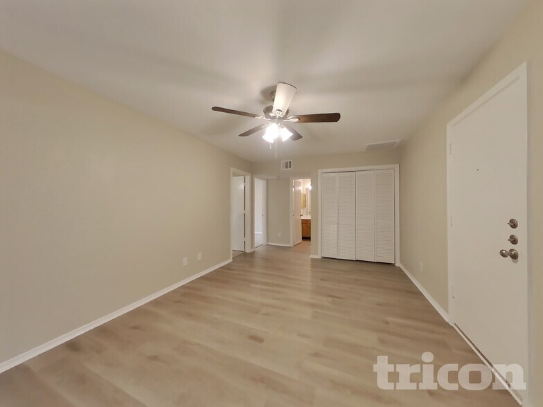 Building Photo - 1314 Jasmine Dr