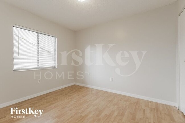 Building Photo - 2941 Gimlet Dr