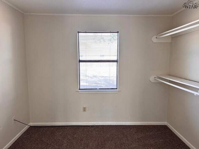 Building Photo - 2907 Moffett Ave