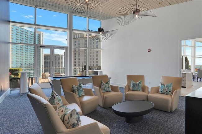 Building Photo - 3325 Piedmont Rd NE