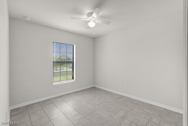 Building Photo - 3910-3912 Southwest 15th Pl-