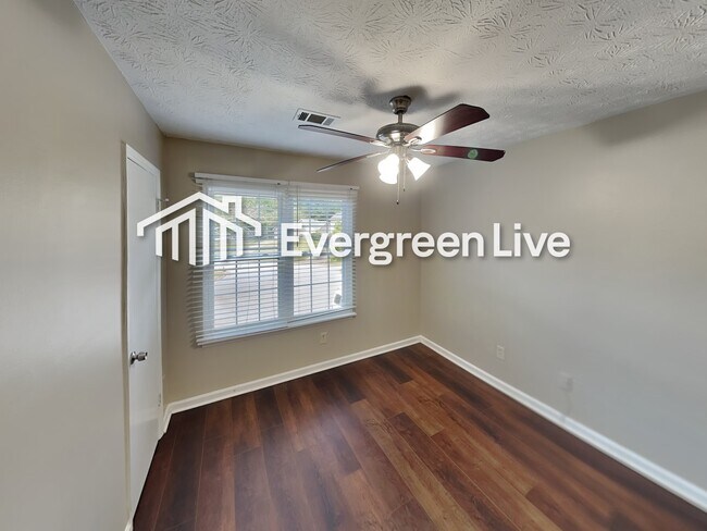 Building Photo - 803 Durham Trail