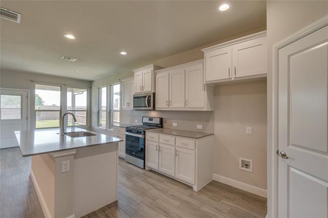 Building Photo - 2432 Goodnight Ranch Dr