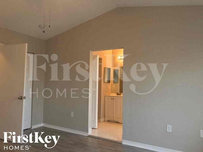 Building Photo - 18050 SW 142nd Ct