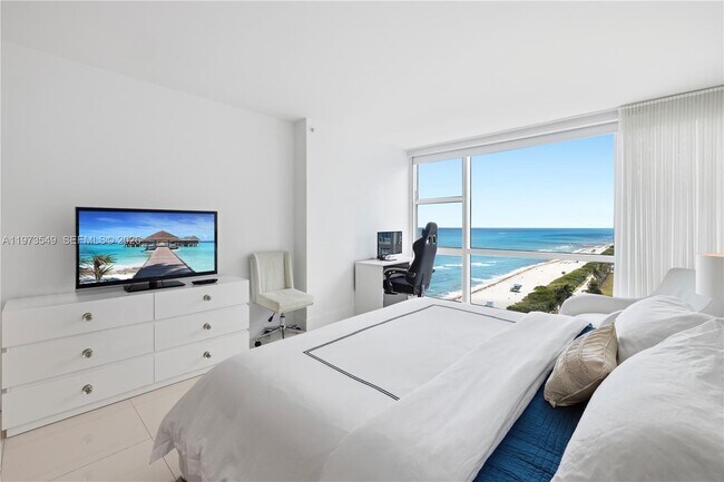 Building Photo - 6801 Collins Ave