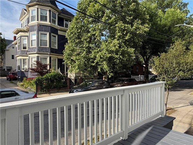 Building Photo - 98 Whitmarsh St