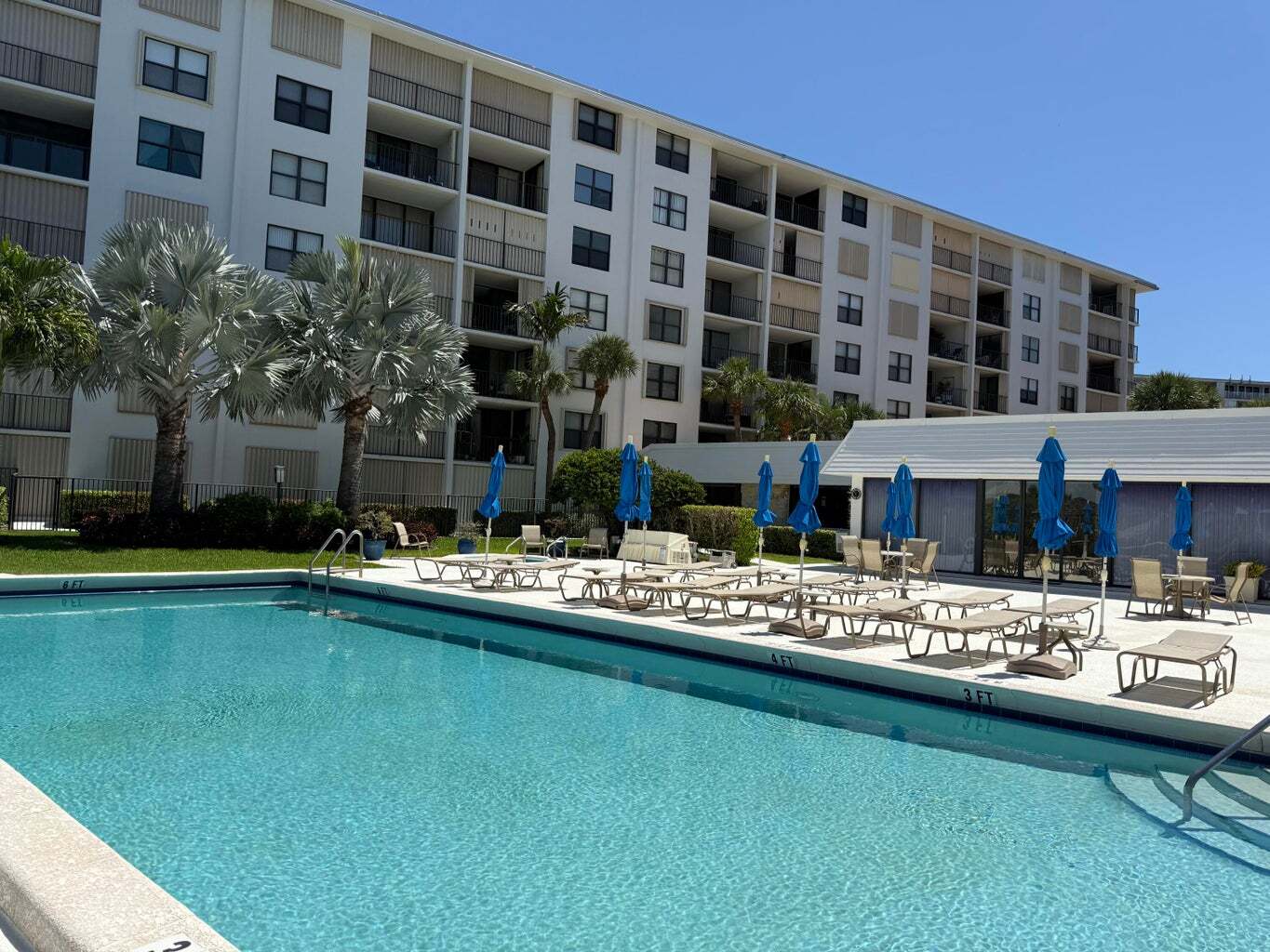 Building Photo - 3545 S Ocean Blvd