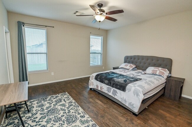 Building Photo - 15406 Key Crest Ln