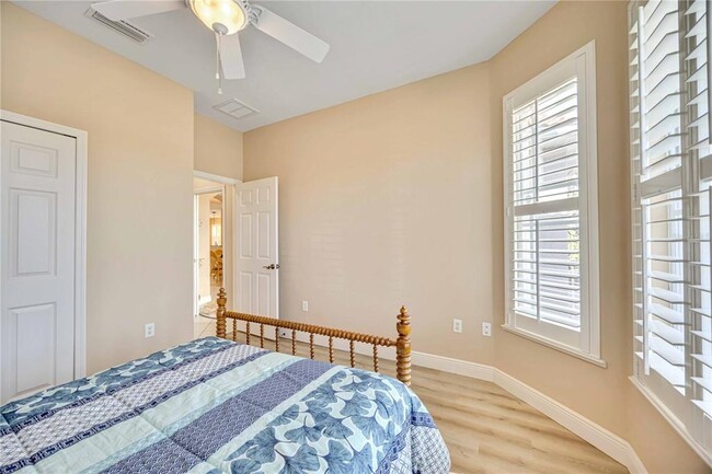 Building Photo - 15341 Mille Fiore Blvd