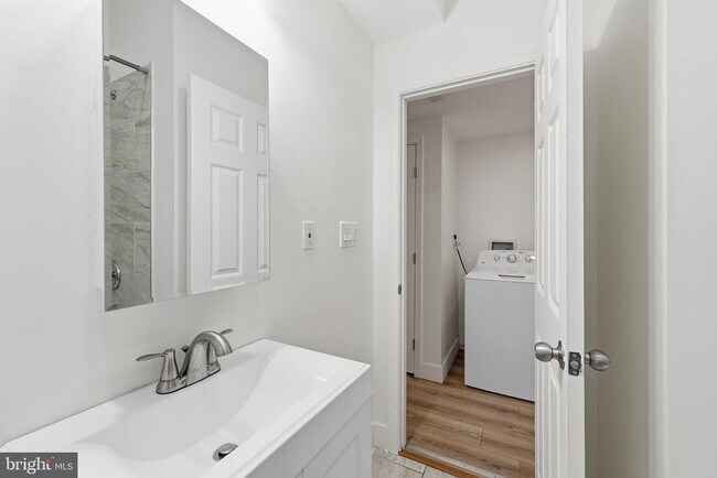 Building Photo - 2542 HARFORD Rd