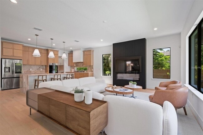 Building Photo - 6564 Lagoon St