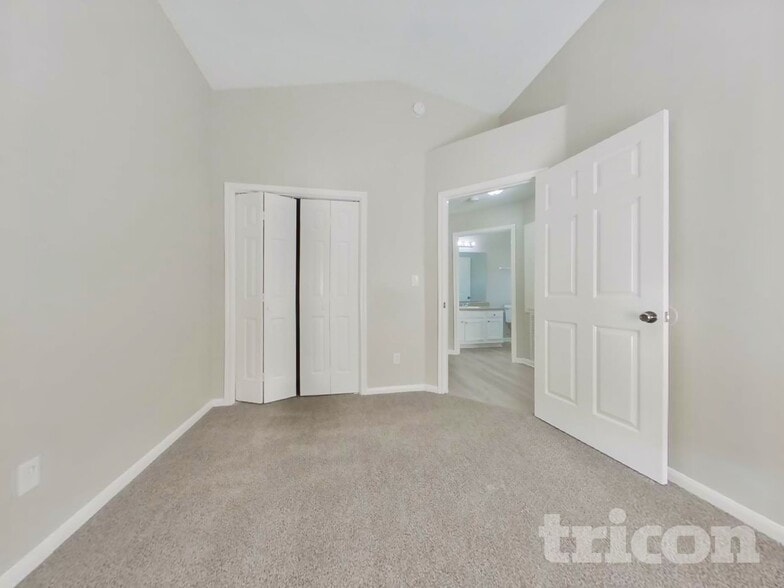 Building Photo - 3115 Kelling St