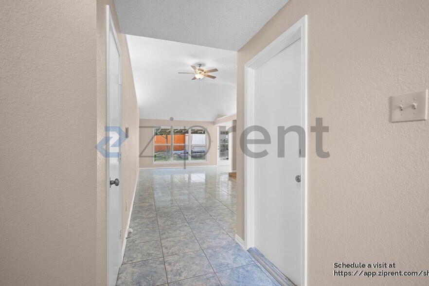 Building Photo - 6724 Mountain Cedar Ln