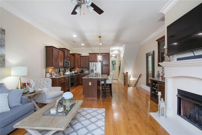 Building Photo - 1420 Briarhaven Trail