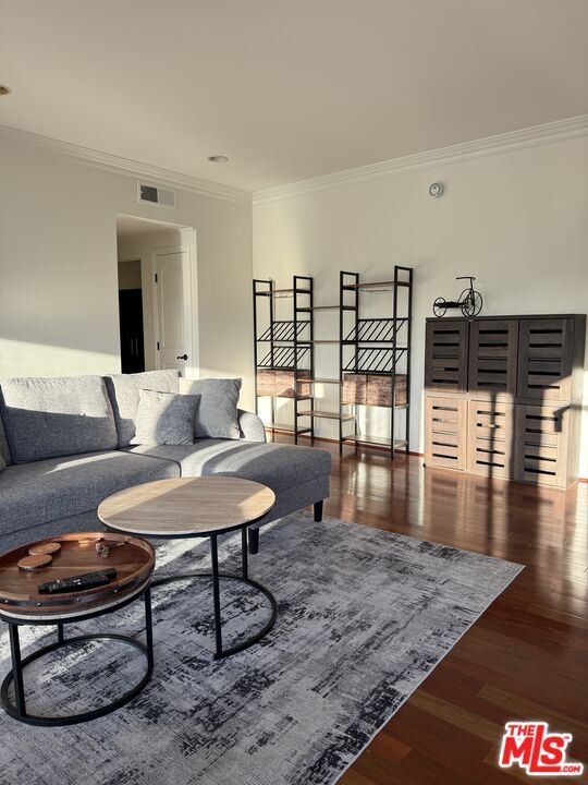 Building Photo - 234 N Kenwood St