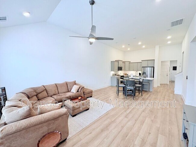 Building Photo - 315 Grange Vly Ln