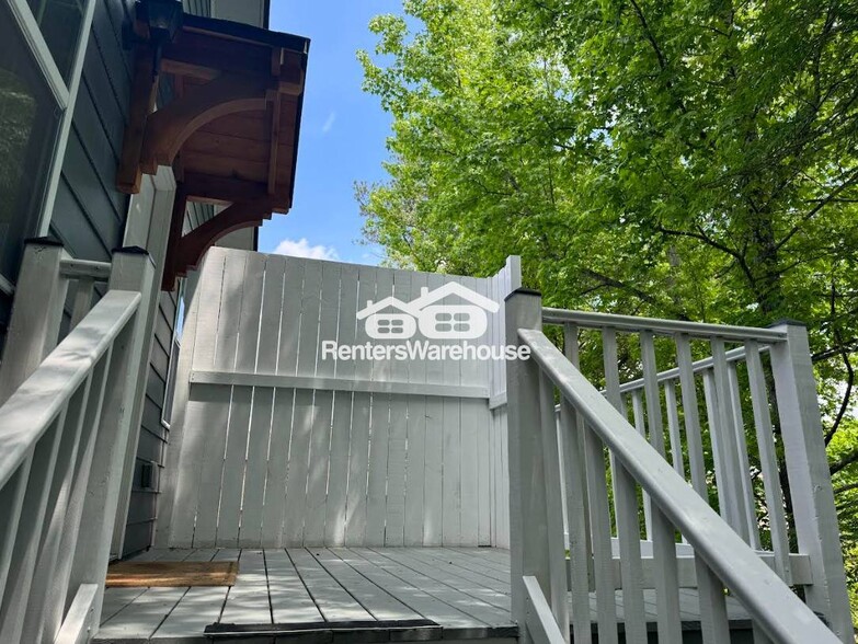 Building Photo - 1760 Blakeney Ln