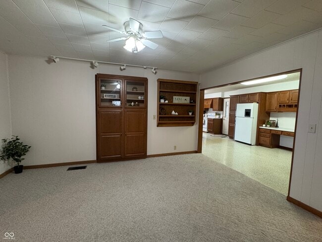 Building Photo - 2010 N 675 E