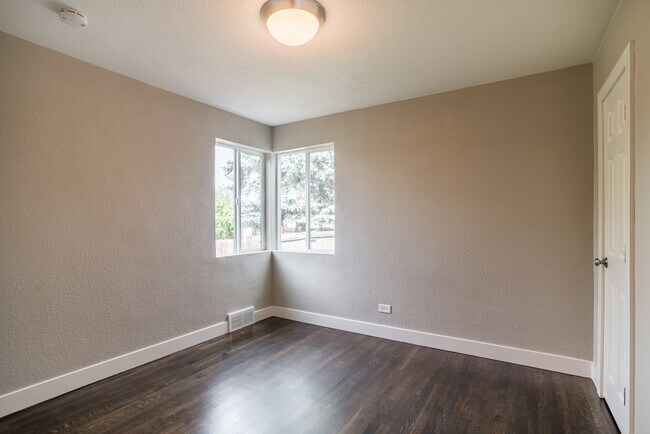 Bedroom 2 - 1460 Elm Street