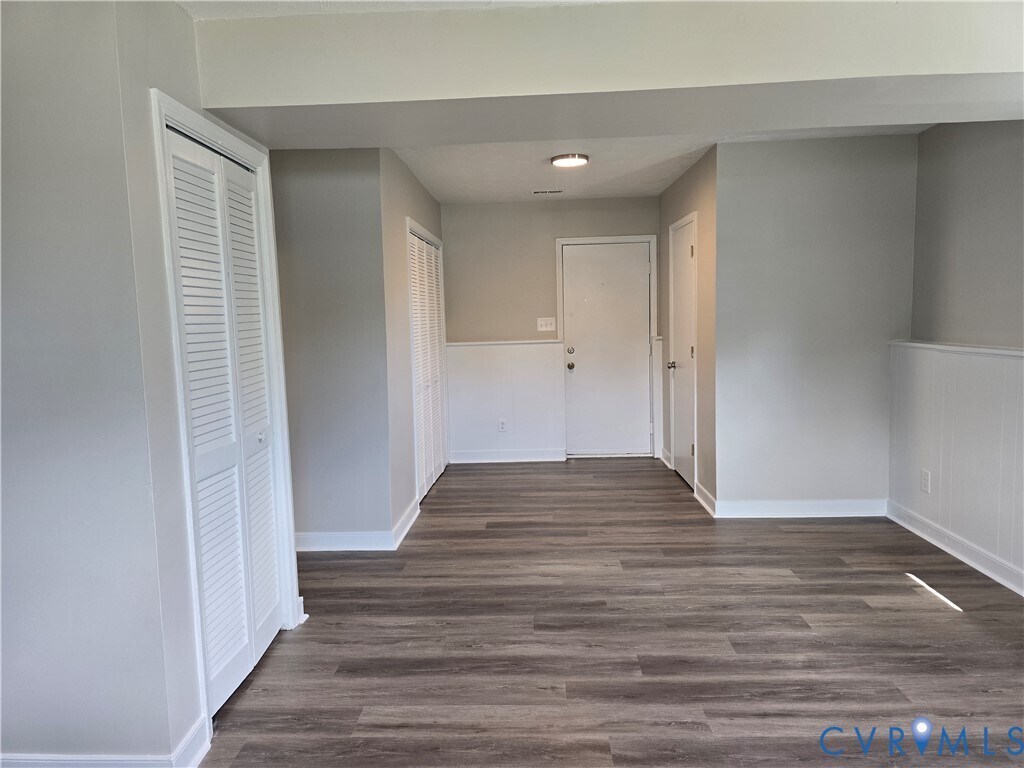 Building Photo - 10200 Stroud Ln