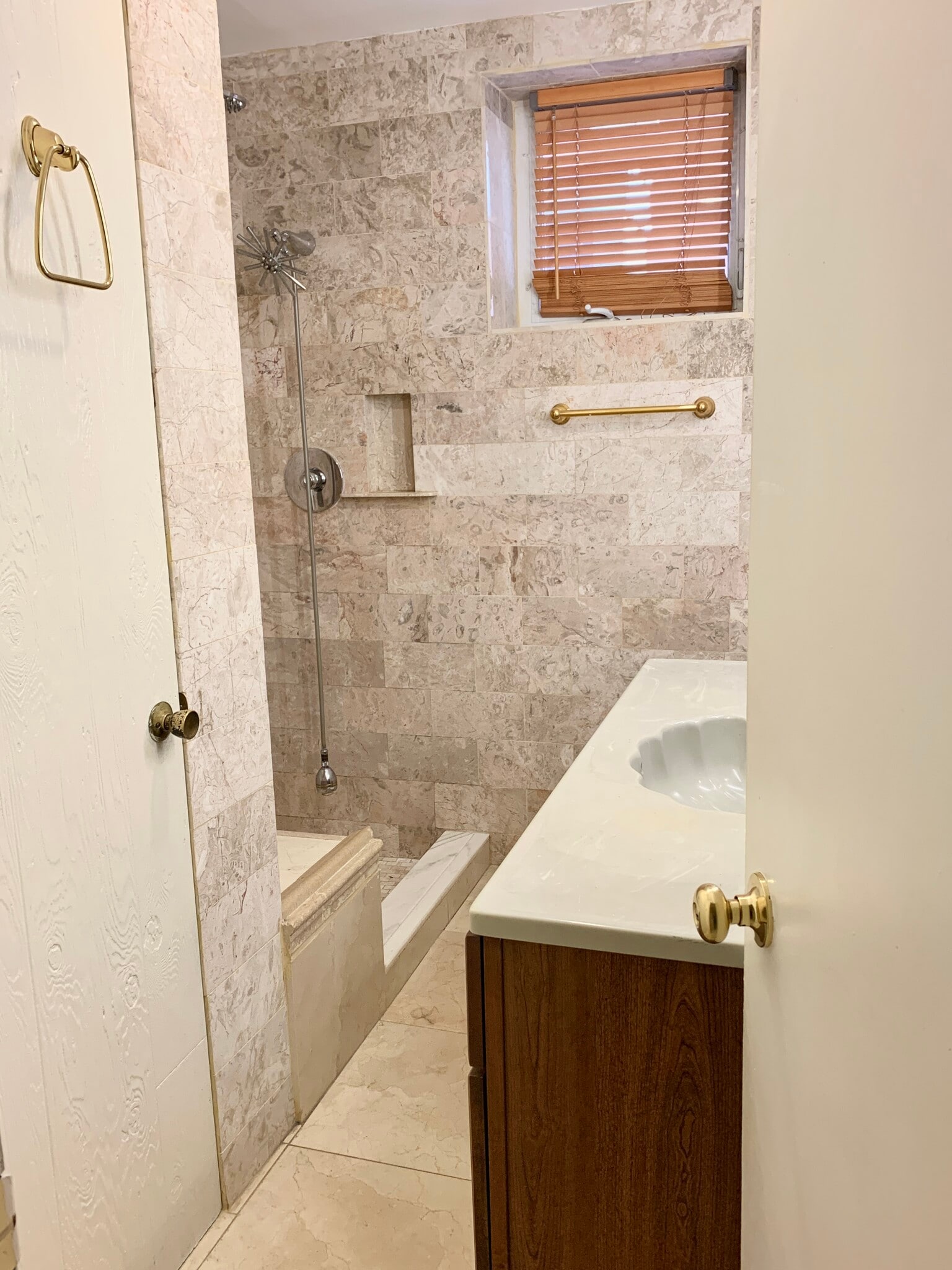 Building Photo - 67 W 5th St