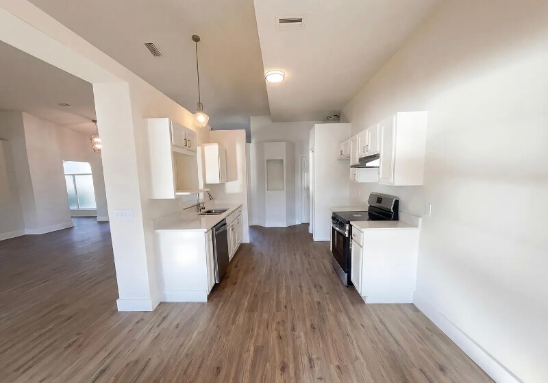 Building Photo - 976 Tammy Cove Ln