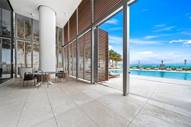 Building Photo - 2000 S Ocean Dr