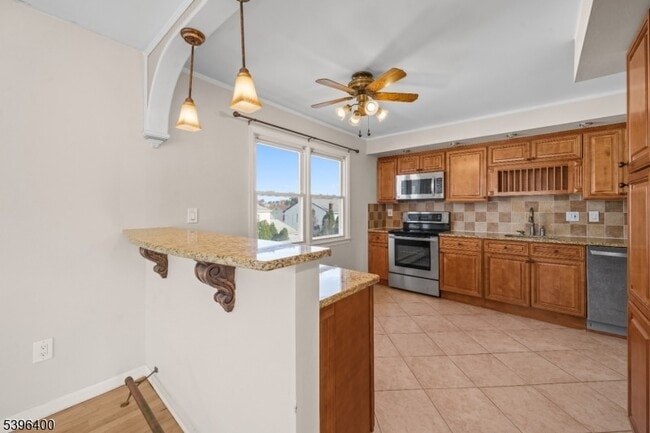 Building Photo - 136 Clifton Blvd